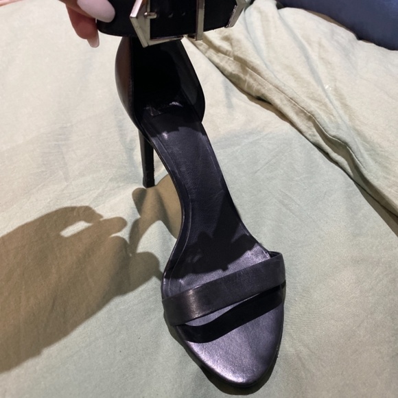 SOLD Elin Kling for Marciano Black Heels - Picture 2 of 4